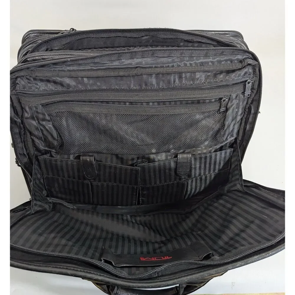 Tumi alpha expandable